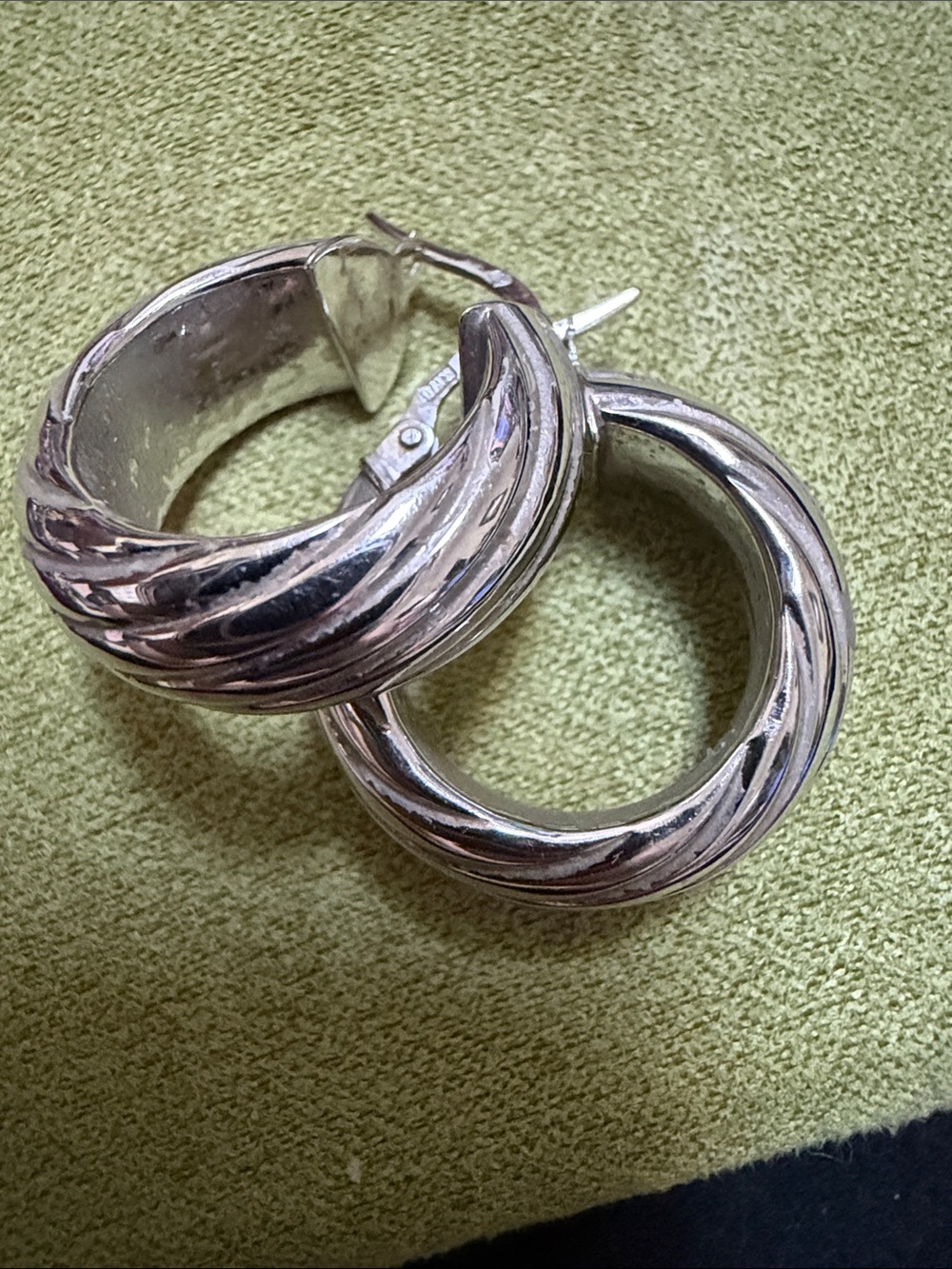 Source Unknown 14k goldTwisted Hoop Earrings